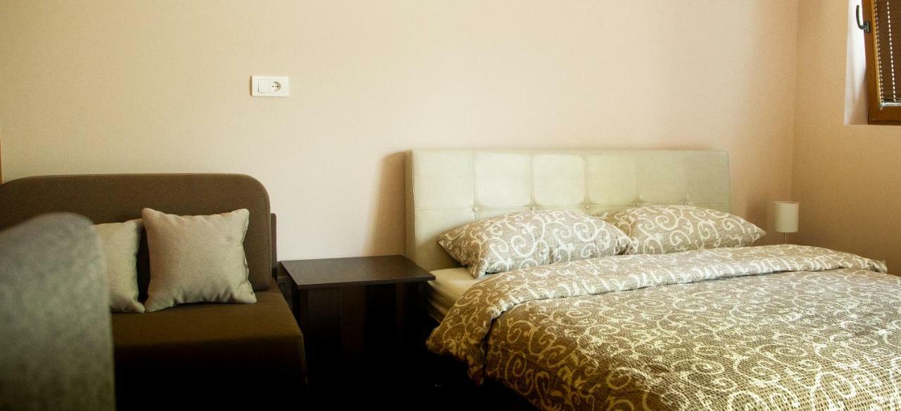 Apartmani Borova 2 Veliko Gradište Eksteriør bilde